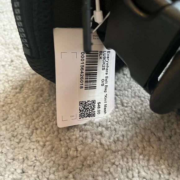 NWT LULULEMON Black Mesh Athletic Bag - Picture 8 of 8